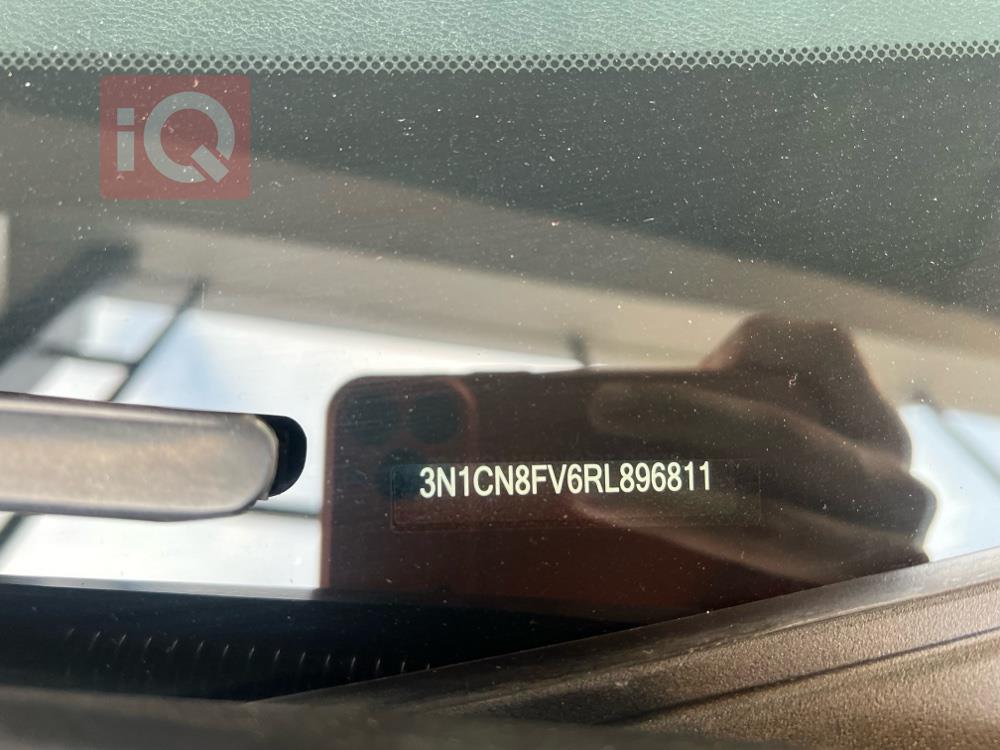 نيسان فيرسا